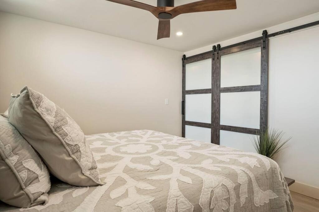 Апартаменти Hale Ono Loa 403- Top Floor, Ocean View, & Complete Modern Remodel Kahana Екстер'єр фото