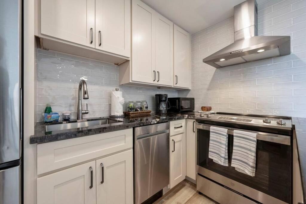 Апартаменти Hale Ono Loa 403- Top Floor, Ocean View, & Complete Modern Remodel Kahana Екстер'єр фото